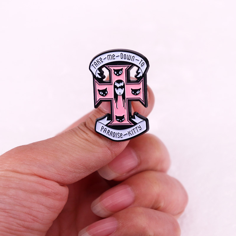 Emily the Strange Take Me Down - Paradise Jewelry & Watches Llc 评论和价格